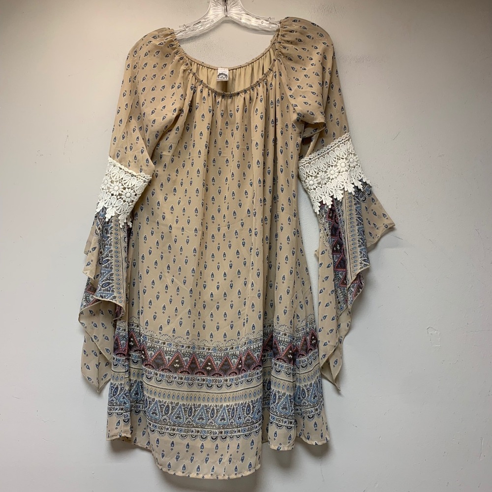 2B Together Boho Mini Dress Womens Medium Tan Blue Paisley Bell Sleeve Excellent